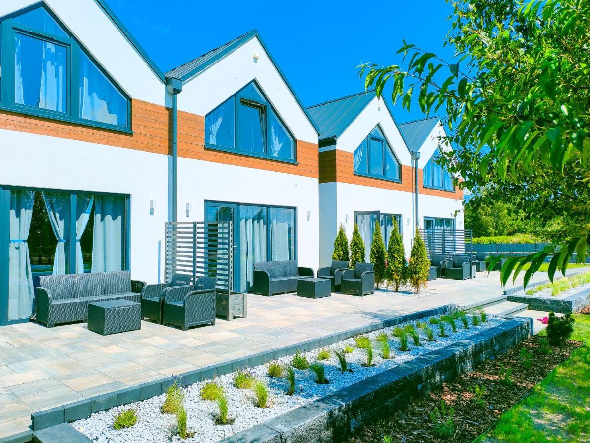 Slonce I Woda Domki Caloroczne, Klimatyzacja, Podgrzewany Basen, Bezplatny Parking 웨바 외부 사진